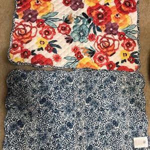 Pioneer woman place mats